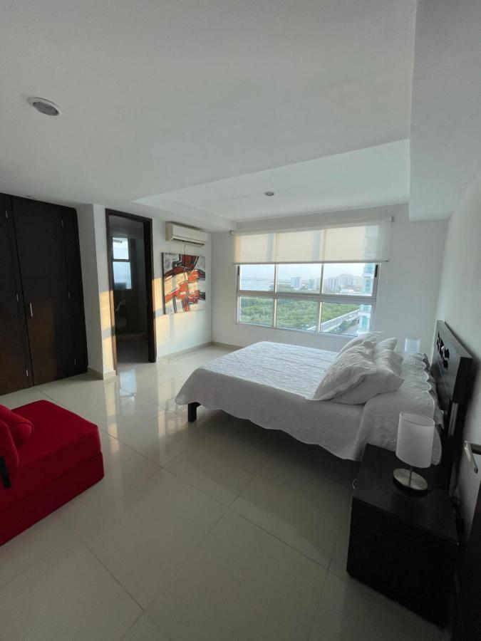 Cartagena Beach Front Apartments Exterior photo