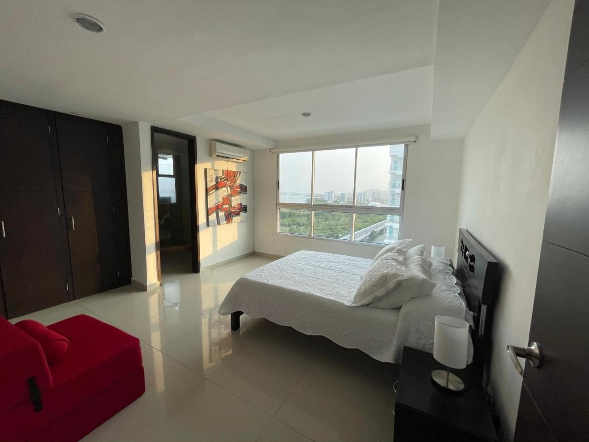 Cartagena Beach Front Apartments Exterior photo